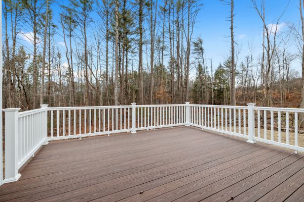 Cost of Deck Rail Repair in Brentwood