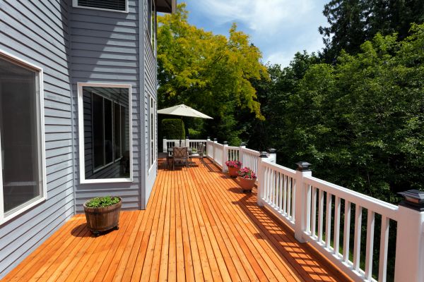 Cedar Deck Construction in Brentwood